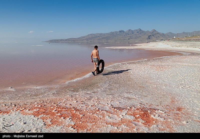 خطر‌ جدی در کمین ارومیه و تبریز/ بروز طوفان‌های ریزگرد نمک در اطراف دریاچه ارومیه