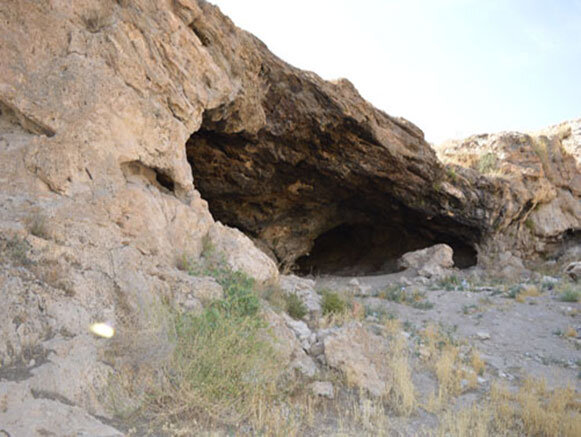 تمتان یکی از قدیمی‌ترین سکونتگاه‌های انسان در ایران